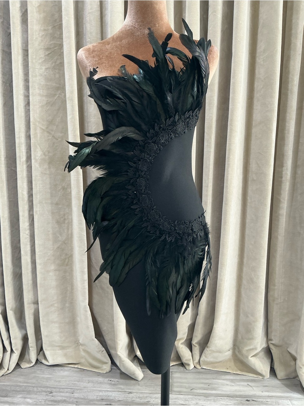 Black Feather-Trim Strapless Dress - Picture 5 of 9